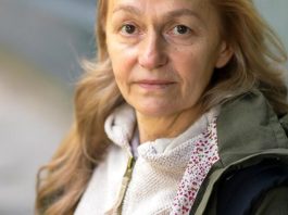 Neću više da smrdim na prženje, niti da perem prljave čarape: Snežana sa 60 odlučila da ostavi muža – procvetala je