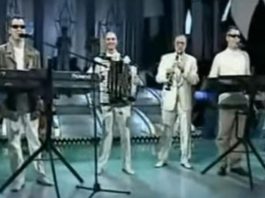 Saša i Dejan Matić nisu rođeni slepi, greška ove osobe ih skupo koštala: Tek nakon par dana od porođaja nisu više videli