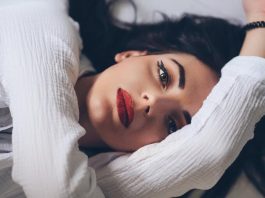 Ako žena želi da joj muškarac “jede iz ruke”, treba ovako da se ponaša: Lekcija koju svaka napamet treba da zna