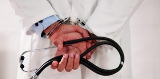 Hirurg podelio jednostavni test koji vam može otkriti imate li problema sa srcem: Uradite ga kod kuće