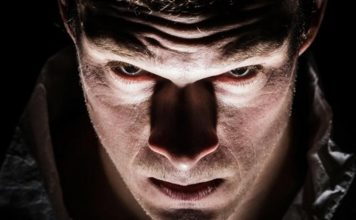 Evo kako da prepoznate osobu koja vam želi zlo: Ima jedan prepoznatljiv signal kojim se odaje