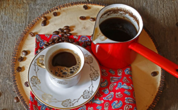 Kafa se nikada ne dodajte u kipuću vodu: Cijeli život radimo pogrešno, evo u čemu je caka