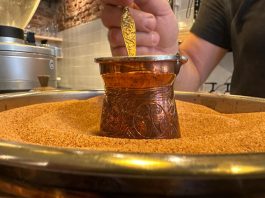 Nije pila kafu mesec dana, pa otišla kod lekara: Kad je pregledao njen organizam, ostao je u šoku