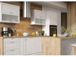 Ljepljiva MAST i nečistoće odmah nestaju. Kuhinjski ormarići ponovo blistaju: Nanijela sam i obrisala – to je to!