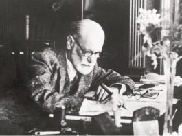 KADA VAS NEKO VREĐA ILI PONIŽAVA, SAMO MU RECITE OVO: Moćan trik Sigmunda Frojda koji razoružava pohlepne ljude