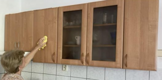 MASN0ĆA I PRLJAVŠTINA ĆE BUKVALNO NESTATI PRED VAŠIM 0ČIMA: Kućni trik za čišćenje čak i vrlo zapuštenog kuhinjskog pulta!