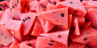 Ko ne sme da jede lubenicu: Ako imate ove zdravstvene probleme, ova voćka nije osveženje — već ozbiljna pretnja vašem životu