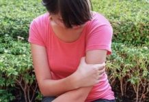 Mjesec dana prije srčanog udara vaše tijelo šalje upozorenje: 8 znakova da ste u opasnosti