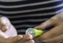 Znate li ovu JEFTINU mast iz apoteke? Skoro niko ne zna da zamenjuje i najskuplju kremu i izglađuje bore kao pegla!