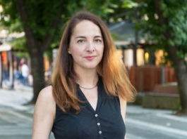 Sahranila sam muža pre 5 godina, taman kada sam da živim sa tugom, pojavio se na mojim vratima: Istinu koju mi je saopštio zabolela me više od njegove smrti