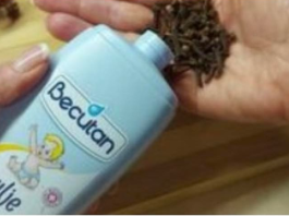 Pripremite se da vas u roku od samo minute iznenadi rezultat kada se klinčići dodaju ulju za bebe.