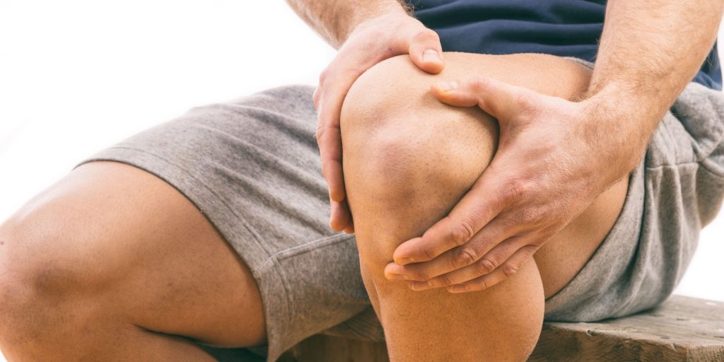 Zvučno Pucketanje u Koljenima: Rani Znak Osteoartritisa - featured image Zvučno Pucketanje u Koljenima: Rani Znak Osteoartritisa - featured image