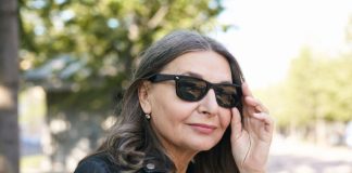 Kad mi je umro muž našla sam 9 godina mlađeg dečka i deca su pretila da će me se odreći: Jednom rečenicom sam im zapušila usta i naterala suze na oči Kad mi je umro muž našla sam 9 godina mlađeg dečka i deca su pretila da će me se odreći: Jednom rečenicom sam im zapušila usta i naterala suze na oči - featured image