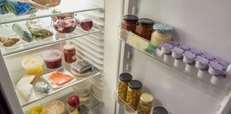 Pitala sam stručnjaka koliko često treba čistiti frižider, a njegov odgovor me je iznenadio: Ovo su 3 kljična pravila Pitala sam stručnjaka koliko često treba čistiti frižider, a njegov odgovor me je iznenadio: Ovo su 3 kljična pravila - featured image