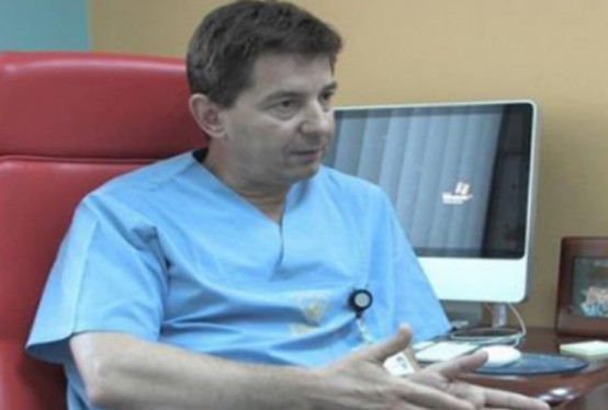 Kardiolog otkrio koja voćka najbolje i najbrže čisti krvne sudove od triglicerida i holesterola: Mnogi Srbi je izbegavaju, a munjevito razgrađuje masnoću - featured image Kardiolog otkrio koja voćka najbolje i najbrže čisti krvne sudove od triglicerida i holesterola: Mnogi Srbi je izbegavaju, a munjevito razgrađuje masnoću - featured image