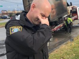 “SVE SU IZGORILE …” Policajci su plakali kao kiša kada su došli na uviđaj, a kada vidite zašto, i vi ćete – ali od smijeha “SVE SU IZGORILE …” Policajci su plakali kao kiša kada su došli na uviđaj, a kada vidite zašto, i vi ćete – ali od smijeha - featured image