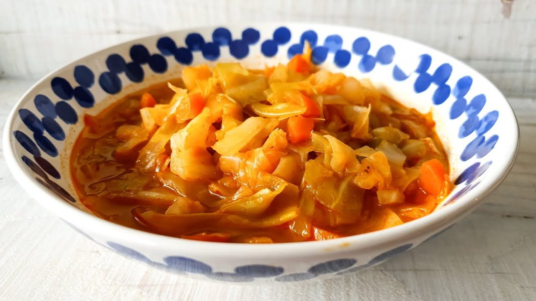 Kad kuhate sladak kupus dodajte 2 kašičice ovog sastojka: Dobiće poseban šmek i ukus - featured image Kad kuhate sladak kupus dodajte 2 kašičice ovog sastojka: Dobiće poseban šmek i ukus - featured image