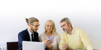 Austrijanci nude minimalnu platu od 2.200 eura, besplatan smještaj i hranu:I ne mogu da nađu radnika Austrijanci nude minimalnu platu od 2.200 eura, besplatan smještaj i hranu:I ne mogu da nađu radnika - featured image