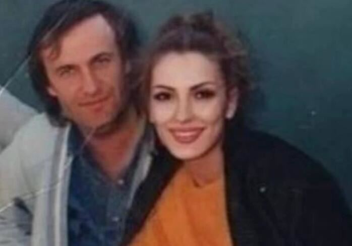 Na njegovim tekstovima Šaban se bogatio, Jašar proslavio, a kad je umro, niko nije imao da mu plati sahranu: Iz kuće ispratio ženu Zoricu pa digao ruku na sebe - featured image Na njegovim tekstovima Šaban se bogatio, Jašar proslavio, a kad je umro, niko nije imao da mu plati sahranu: Iz kuće ispratio ženu Zoricu pa digao ruku na sebe - featured image