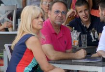 Slavica Rokvić otkrila šta je obećala Marinku pre nego što je izdahnuo: Zbog onog što je učinila obožava je i pevačev vanbračni sin Slavica Rokvić otkrila šta je obećala Marinku pre nego što je izdahnuo: Zbog onog što je učinila obožava je i pevačev vanbračni sin - featured image