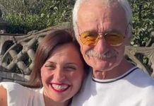 Godinama tražila biološke roditelje, pa oca pronašla na Fejsbuku: ŠOKIRALA se kada je saznala da su prijatelji, a reakcija majke je sve iznenadila Godinama tražila biološke roditelje, pa oca pronašla na Fejsbuku: ŠOKIRALA se kada je saznala da su prijatelji, a reakcija majke je sve iznenadila - featured image