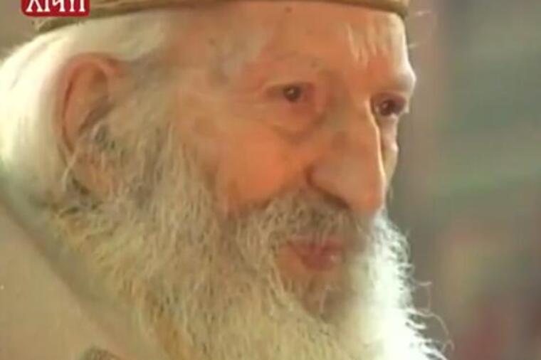 Kad je majka molila Patrijarha Pavla da održi opelo sinu koji se ubio: Rekao joj samo 3 reči, a majka shvatila poruku - featured image Kad je majka molila Patrijarha Pavla da održi opelo sinu koji se ubio: Rekao joj samo 3 reči, a majka shvatila poruku - featured image