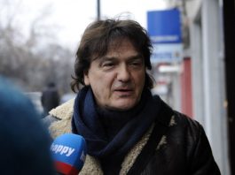 Za njom uzdisala cela Juga, a ona ludo volela Zdravka Čolića: Odbila da se uda za pevača, priznanjem šta bi uradila za njegovu ženu sve ostavila bez teksta Za njom uzdisala cela Juga, a ona ludo volela Zdravka Čolića: Odbila da se uda za pevača, priznanjem šta bi uradila za njegovu ženu sve ostavila bez teksta - featured image