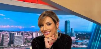 Jovana Joksimović bez trunke šminke i naočarima za vid: Niko je još nikada nije video u ovom izdanju (FOTO) Jovana Joksimović bez trunke šminke i naočarima za vid: Niko je još nikada nije video u ovom izdanju (FOTO) - featured image