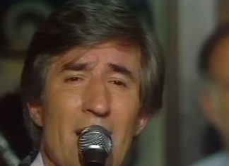 Ovo je poslednja slika Tome Zdravkovića pre nego što je izdahnuo na VMA: Evo kako su zaista izgledali njegovi poslednji dani, 1 stvar ga izjedala Ovo je poslednja slika Tome Zdravkovića pre nego što je izdahnuo na VMA: Evo kako su zaista izgledali njegovi poslednji dani, 1 stvar ga izjedala - featured image