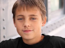 Sašu je majka sa 11 ispratila na trening: Nikad se nije vratio, a 22 godine kasnije pronašla je njegove patike i poruku “Mama, ako nađeš ovo znaj…” Sašu je majka sa 11 ispratila na trening: Nikad se nije vratio, a 22 godine kasnije pronašla je njegove patike i poruku “Mama, ako nađeš ovo znaj…” - featured image