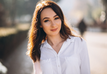 Ostavio ju je govoreći da „ne može imati djece”… Ali pričekaj da vidiš s kim se vratio…