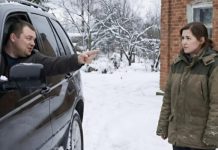 „Evo ti odjeća i hrana za sedmicu, letim na odmor sa svojom ljubavnicom i djecu vodim sa sobom“, rekao je muž i bacio torbu s odjećom pravo na snijegom prekriveni balkon vikendice. Nije mogao ni zamisliti kakvo ih iznenađenje čeka na aerodromu ☹️😮 „Evo ti odjeća i hrana za sedmicu, letim na odmor sa svojom ljubavnicom i djecu vodim sa sobom“, rekao je muž i bacio torbu s odjećom pravo na snijegom prekriveni balkon vikendice. Nije mogao ni zamisliti kakvo ih iznenađenje čeka na aerodromu ☹️😮 - featured image