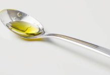 Najbolji čistač jetre: Gutljaj svakog jutra i crijeva će raditi kao sat, zaboravit ćete na probleme sa zatvorom i lošom probavom Najbolji čistač jetre: Gutljaj svakog jutra i crijeva će raditi kao sat, zaboravit ćete na probleme sa zatvorom i lošom probavom - featured image