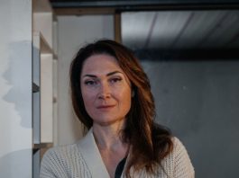 Ako primetite da vaš muž uporno radi ove 3 stvari, bežite od njega: Možete razviti ozbiljne psihičke probleme, tvrde psiholozi Ako primetite da vaš muž uporno radi ove 3 stvari, bežite od njega: Možete razviti ozbiljne psihičke probleme, tvrde psiholozi - featured image