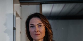 Ako primetite da vaš muž uporno radi ove 3 stvari, bežite od njega: Možete razviti ozbiljne psihičke probleme, tvrde psiholozi Ako primetite da vaš muž uporno radi ove 3 stvari, bežite od njega: Možete razviti ozbiljne psihičke probleme, tvrde psiholozi - featured image