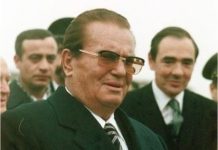 Šala je koštala papreno: Ovako je glasio vic o Titu zbog kojeg je 22-godišnja novinarka završila na Golom otoku Šala je koštala papreno: Ovako je glasio vic o Titu zbog kojeg je 22-godišnja novinarka završila na Golom otoku - featured image