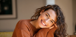 PRISILILI SU JE DA SE UDA ZA SVOG ŠOGORA MILIJUNAŠA KOJI JE BIO U KOMI — MJESEC DANA KASNIJE ON SE PROBUDIO I DOGODILO SE NEŠTO ZAPREPAŠĆUJUĆE…