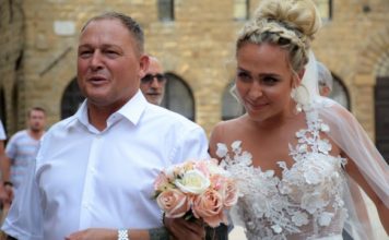 Pored svekrve, Ani neprijatelji nisu potrebni: Svadbu mi je uništila rečenicom “dok ja plaćam moja su pravila” Pored svekrve, Ani neprijatelji nisu potrebni: Svadbu mi je uništila rečenicom “dok ja plaćam moja su pravila” - featured image