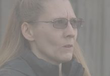 Muž se javio da dolazi ranije s posla pa nestao bez traga: Nakon 8 meseci otvorila je orman sa novogodišnjim ukrasima i od prizora se onesvestila Muž se javio da dolazi ranije s posla pa nestao bez traga: Nakon 8 meseci otvorila je orman sa novogodišnjim ukrasima i od prizora se onesvestila - featured image