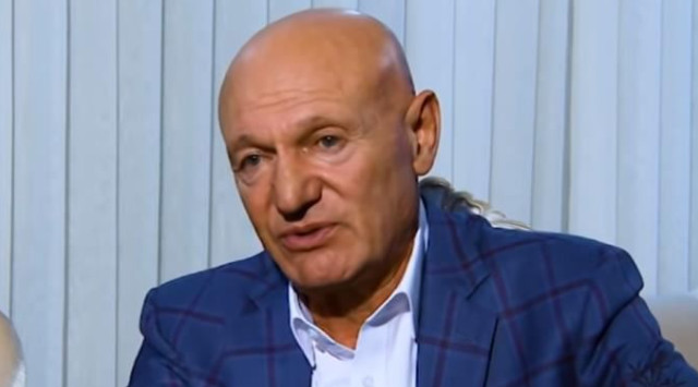 Iza velikog hita Šabana Šaulića krije se tajna koja tera suze na oči: Iznenadiće vas čija rođaka je bila Snežana i šta se s njom desilo - featured image Iza velikog hita Šabana Šaulića krije se tajna koja tera suze na oči: Iznenadiće vas čija rođaka je bila Snežana i šta se s njom desilo - featured image