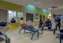 Zaraza bukti kao cunami: Ako vas je iznenada slomilo – moguće je da imate „super grip“ – SIMPTOMI su jači i duže traju Zaraza bukti kao cunami: Ako vas je iznenada slomilo – moguće je da imate „super grip“ – SIMPTOMI su jači i duže traju - featured image