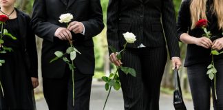 Stav crkve je jasan: EVO KOLIKO DUGO TREBA DA SE NOSI CRNINA NAKON SMRTI BLISKE OSOBE Stav crkve je jasan: EVO KOLIKO DUGO TREBA DA SE NOSI CRNINA NAKON SMRTI BLISKE OSOBE - featured image