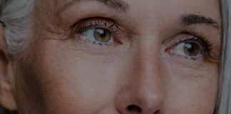 Čuveni pisac tvrdi: „Žena počinje da stari kad počne da sakriva ove 2 stvari“ Čuveni pisac tvrdi: „Žena počinje da stari kad počne da sakriva ove 2 stvari“ - featured image