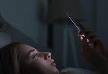 Psiholozi objasnili: Zašto se neki ljudi najbolje osjećaju u tišini i sami sa sobom Psiholozi objasnili: Zašto se neki ljudi najbolje osjećaju u tišini i sami sa sobom - featured image