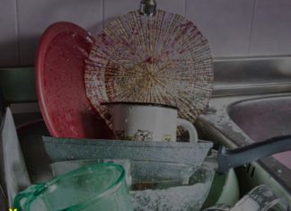 Šta prljavo kupatilo i neuredna kuhinja govore o vama? Nered u kući otkriva 8 skrivenih psiholoških problema Šta prljavo kupatilo i neuredna kuhinja govore o vama? Nered u kući otkriva 8 skrivenih psiholoških problema - featured image