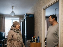 Vratila sam se kući dva sata ranije nego inače i odmah sam čula čudne zvukove iz naše spavaće sobe: isprva sam pomislila da su lopovi provalili u stan, ali u tom trenutku iz spavaće sobe izašao je moj muž…😮😟☹️😨😨😨🤔 Vratila sam se kući dva sata ranije nego inače i odmah sam čula čudne zvukove iz naše spavaće sobe: isprva sam pomislila da su lopovi provalili u stan, ali u tom trenutku iz spavaće sobe izašao je moj muž…😮😟☹️😨😨😨🤔 - featured image