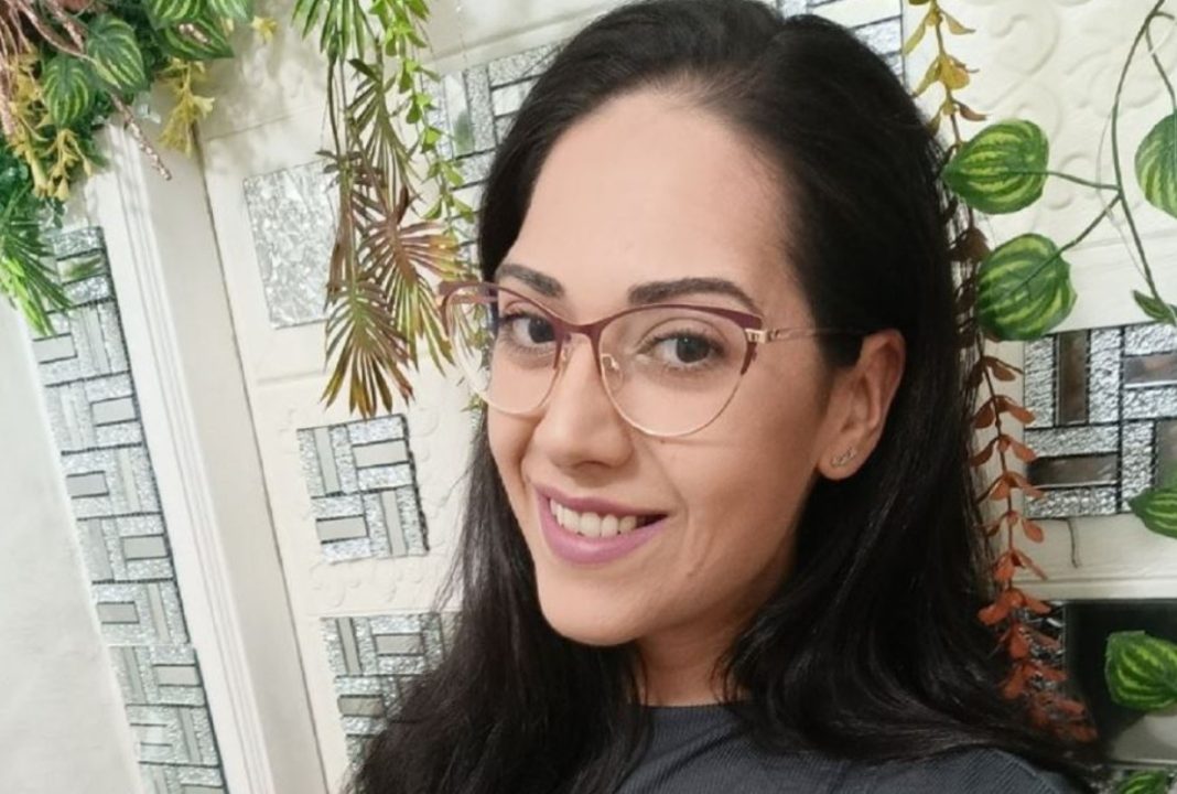 “Imala sam 27 godina kada sam saznala da imam multiplu sklerozu”: Ana je prepoznala 3 simptoma koja se često ignorišu i potrebna joj je naša POMOĆ - featured image