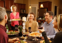 6 stvari koje ni u ludilu ne treba raditi u gostima