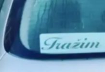 Žena je na automobil zalijepila poruku za slobodne muškarce i nasmijala cijeli Balkan, fotka je hit Žena je na automobil zalijepila poruku za slobodne muškarce i nasmijala cijeli Balkan, fotka je hit - featured image