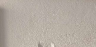 Tisuće ljudi lajkaju fotku bizarne instalacije u nečijem zidu, morate vidjeti ovaj hit Tisuće ljudi lajkaju fotku bizarne instalacije u nečijem zidu, morate vidjeti ovaj hit - featured image